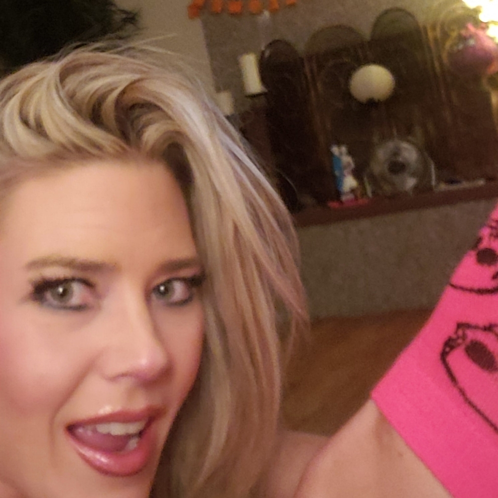 Meet your Posher, Rhonda